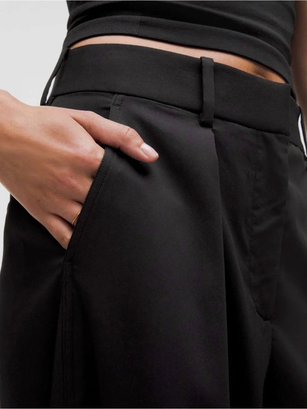 Lululemon Pleat-Front High-Rise TrouserSZ  8